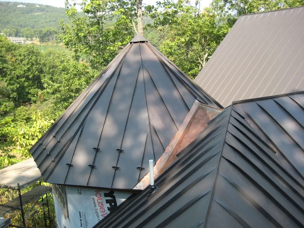 Professional Roof Tarp Installation by Craftsman Roofing in Top Road
